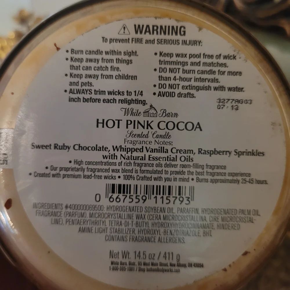 White Barn Pink and Cream Bath Soak Luxurious Relaxation - Picture 3 of 3